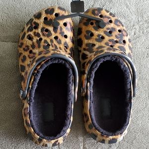 Unisex Brand New Leopard lined Crocs